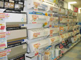 エアコン大量展示中、お部屋の大きさ・用途に合わせてぴったりな一台をお選びいたします。